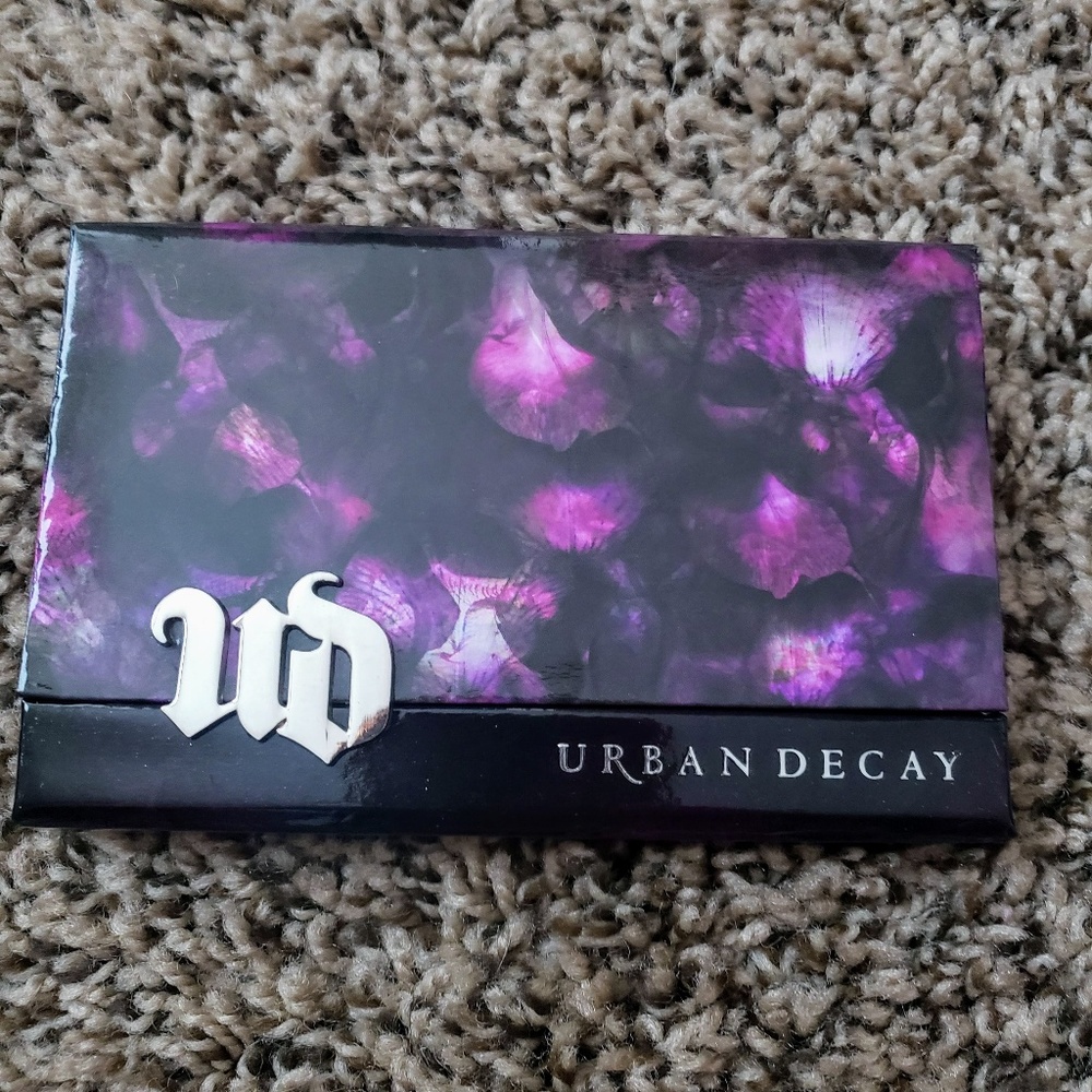 Urban Decay Shadow Box Eyeshadow Palette